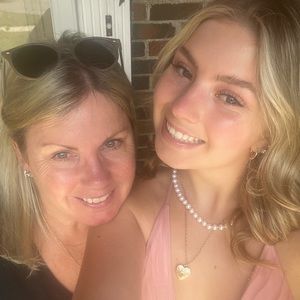 Meet your Posher, Paula